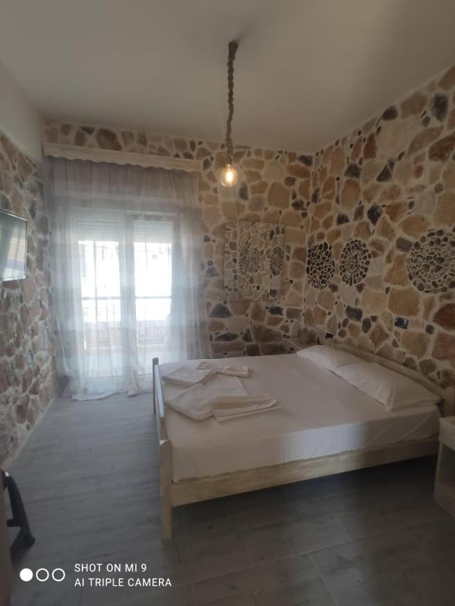 Malvina Rooms Kallithea  Ngoại thất bức ảnh